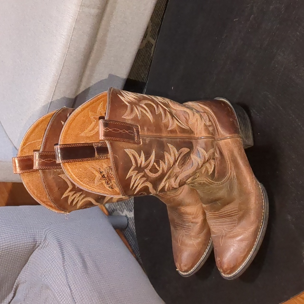 Men’s Ariat size-10D Brown Leather Cowboy Boots - Picture 7 of 17